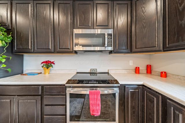 1908 Branch Place, Lancaster, OH 43130