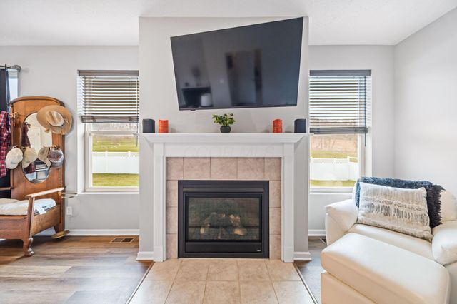 1908 Branch Place, Lancaster, OH 43130