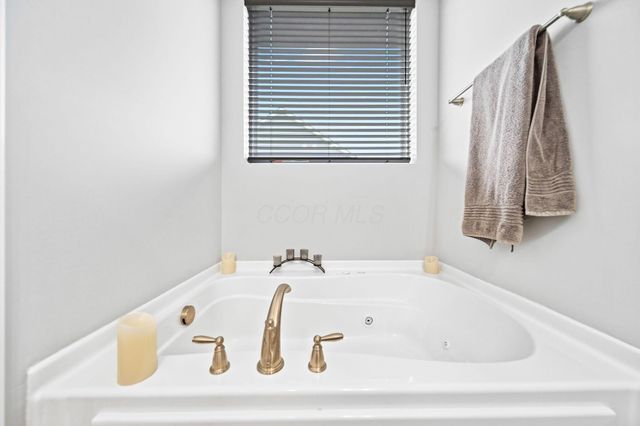 1908 Branch Place, Lancaster, OH 43130