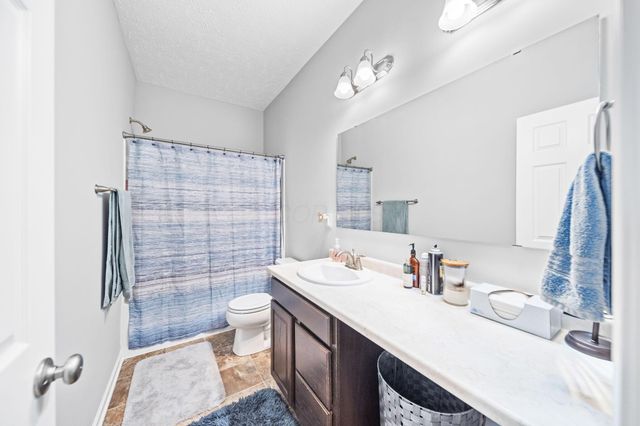 1908 Branch Place, Lancaster, OH 43130