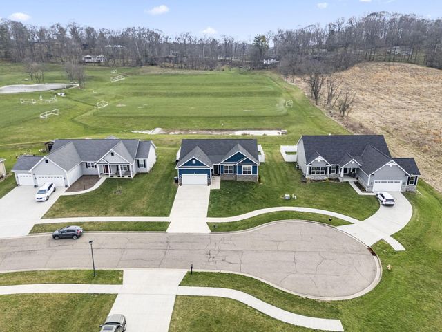 1908 Branch Place, Lancaster, OH 43130