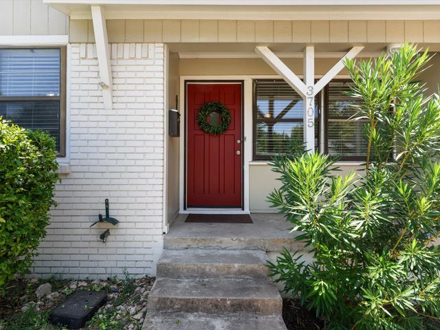 3705 Lafayette Avenue, Fort Worth, TX 76107