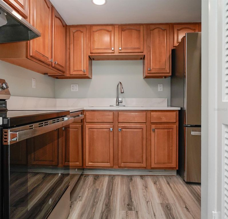 Image 14 of property listing at 400 64TH AVENUE 908, St Pete Beach, FL 33706