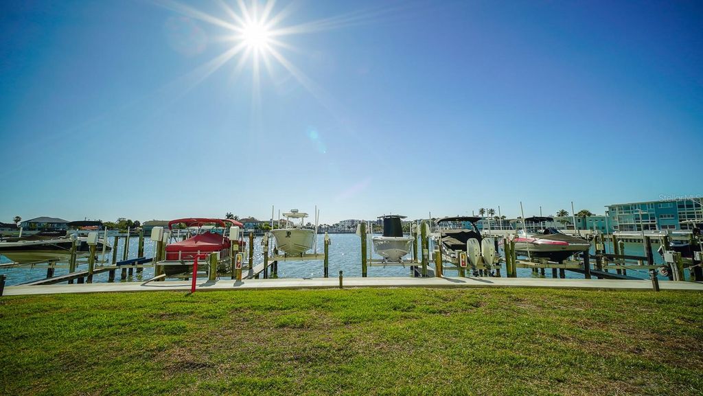 Image 32 of property listing at 400 64TH AVENUE 908, St Pete Beach, FL 33706