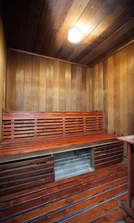 Image 39 of property listing at 400 64TH AVENUE 908, St Pete Beach, FL 33706