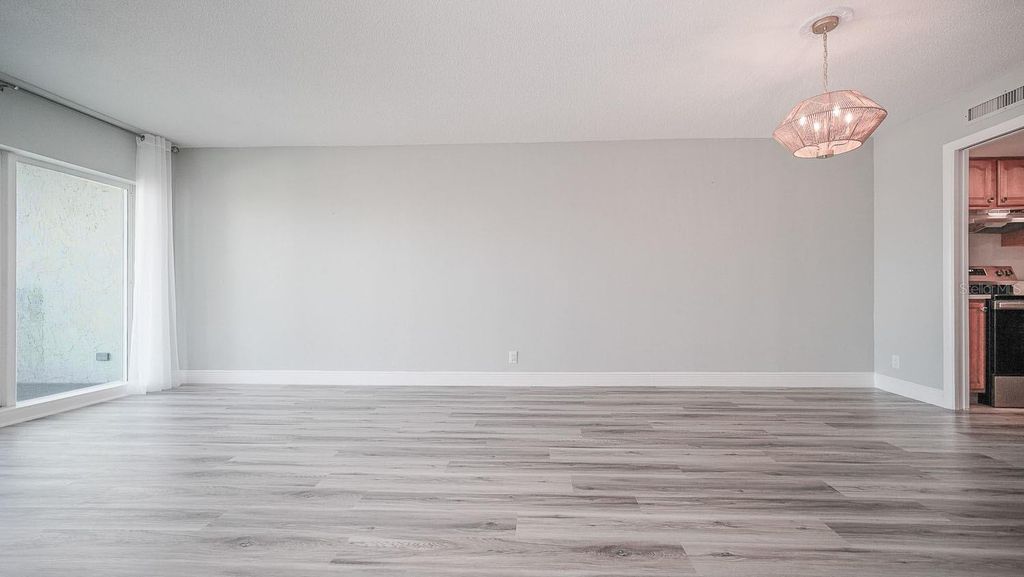 Image 10 of property listing at 400 64TH AVENUE 908, St Pete Beach, FL 33706