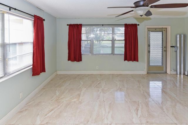 262 Bedford K, West Palm Beach, FL 33417
