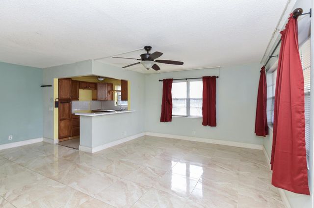 262 Bedford K, West Palm Beach, FL 33417