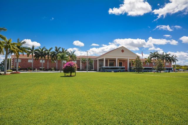 262 Bedford K, West Palm Beach, FL 33417