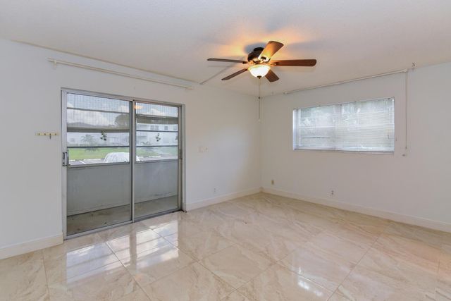 262 Bedford K, West Palm Beach, FL 33417