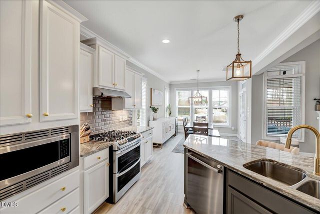 1908 Abniki Drive, Fuquay Varina, NC 27526