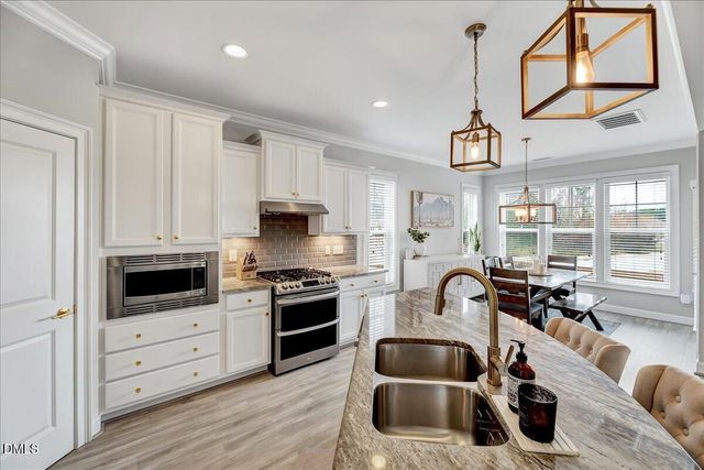 1908 Abniki Drive, Fuquay Varina, NC 27526