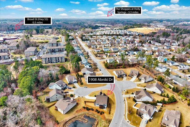 1908 Abniki Drive, Fuquay Varina, NC 27526