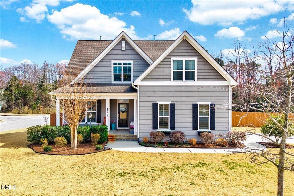 1908 Abniki Drive, Fuquay Varina, NC 27526