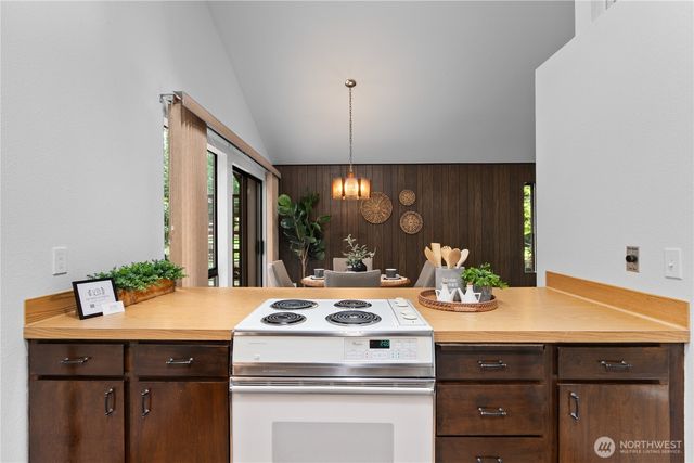 103 Windward Drive, Bellingham, WA 98229