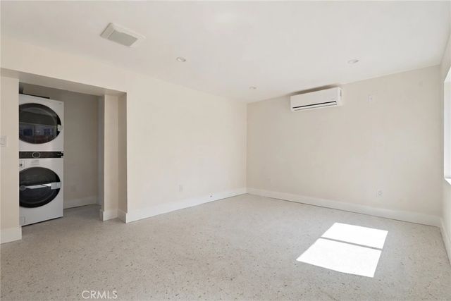 3629 W 58th Place 1/2, Los Angeles, CA 90043