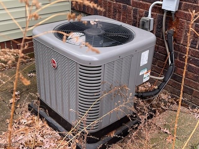 233 Shadyside Court, Alliance, OH 44601