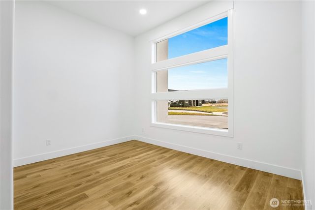 525 N Bluff West Drive, Moses Lake, WA 98837