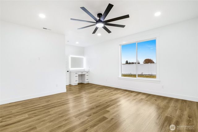 525 N Bluff West Drive, Moses Lake, WA 98837