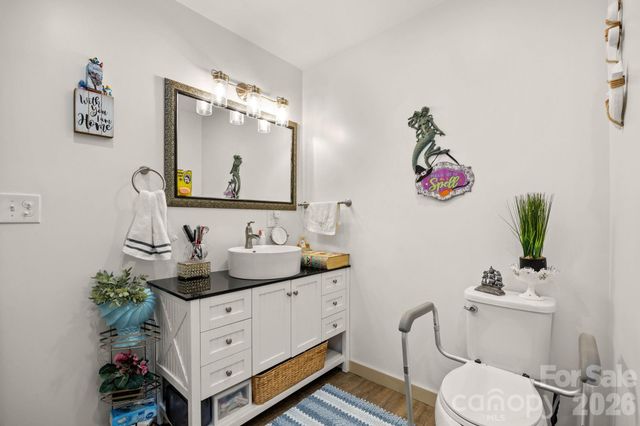 54 Thad Johnson Road, Saluda, NC 28773
