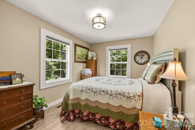 54 Thad Johnson Road, Saluda, NC 28773