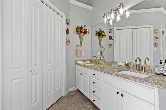102 Fairway, Chandler, TX 75758