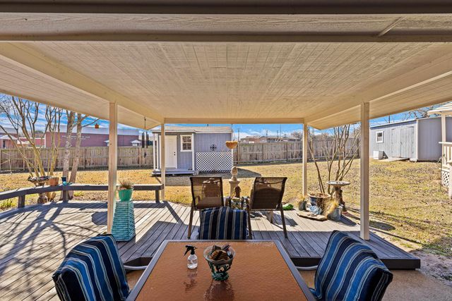 102 Fairway, Chandler, TX 75758