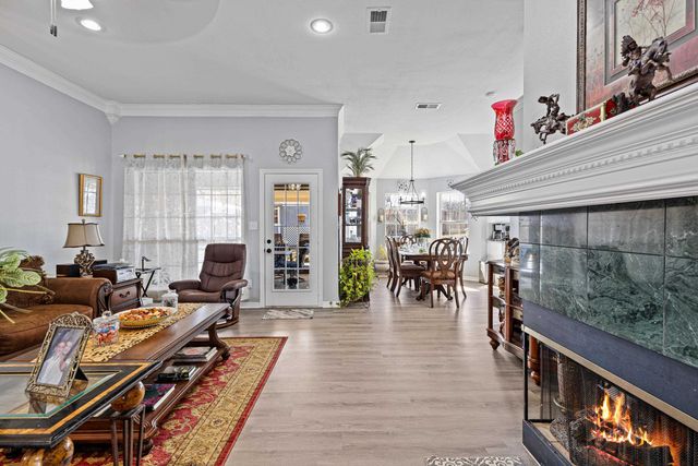 102 Fairway, Chandler, TX 75758