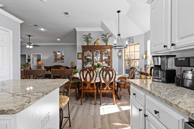 102 Fairway, Chandler, TX 75758