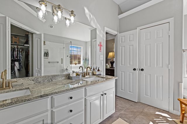 102 Fairway, Chandler, TX 75758