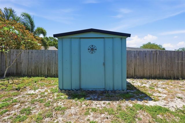 9276 N 79TH AVENUE, Seminole, FL 33777