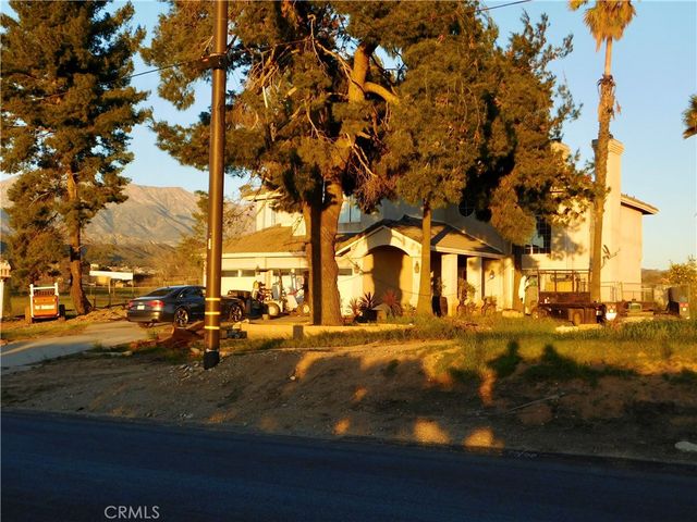 10820 Hannon, Cherry Valley, CA 92223