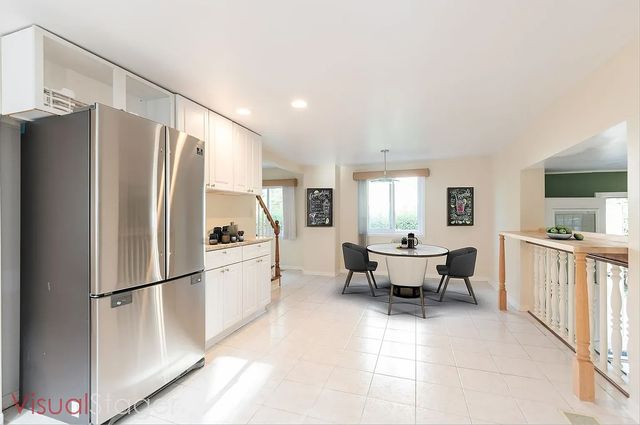 919 Greenwood Avenue, Deerfield, IL 60015
