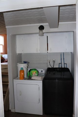 2423 W Olive Street, Springfield, MO 65802