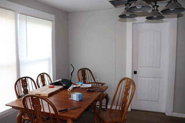 2423 W Olive Street, Springfield, MO 65802