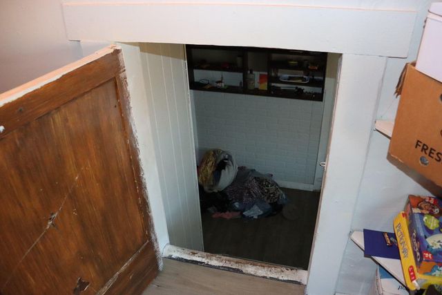 2423 W Olive Street, Springfield, MO 65802