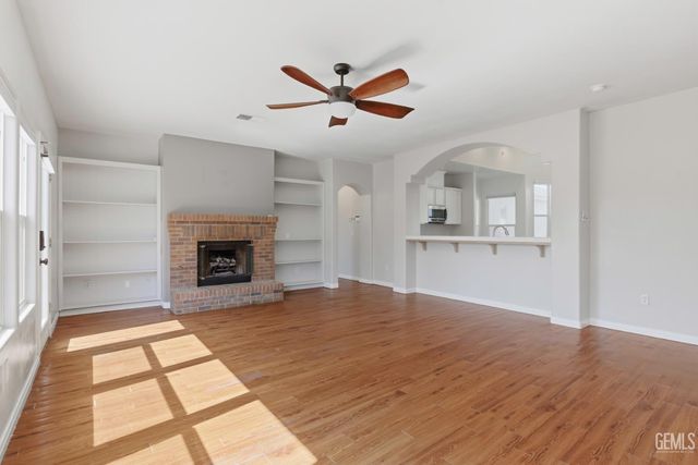 2812 Chiselhurst Court, Bakersfield, CA 93311