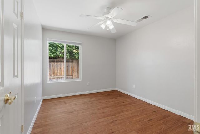 2812 Chiselhurst Court, Bakersfield, CA 93311