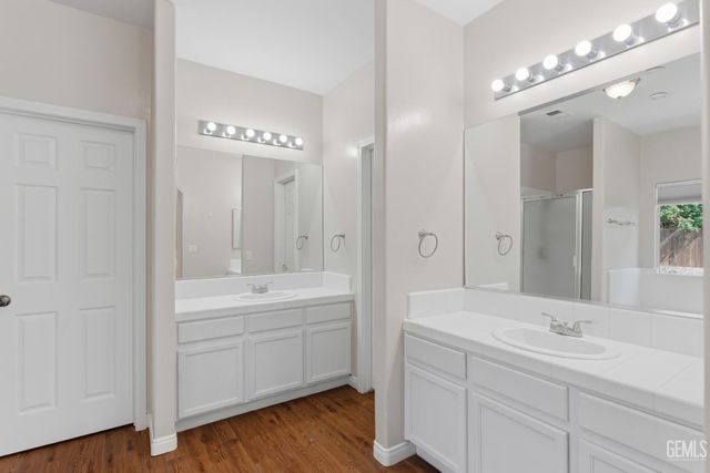 2812 Chiselhurst Court, Bakersfield, CA 93311