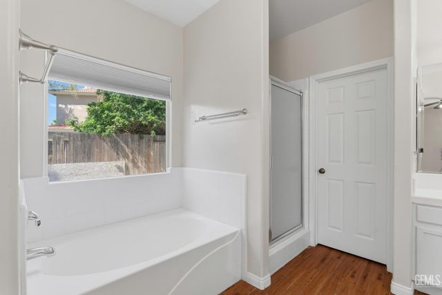 2812 Chiselhurst Court, Bakersfield, CA 93311