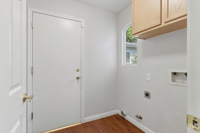 2812 Chiselhurst Court, Bakersfield, CA 93311