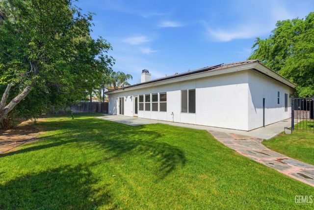 2812 Chiselhurst Court, Bakersfield, CA 93311