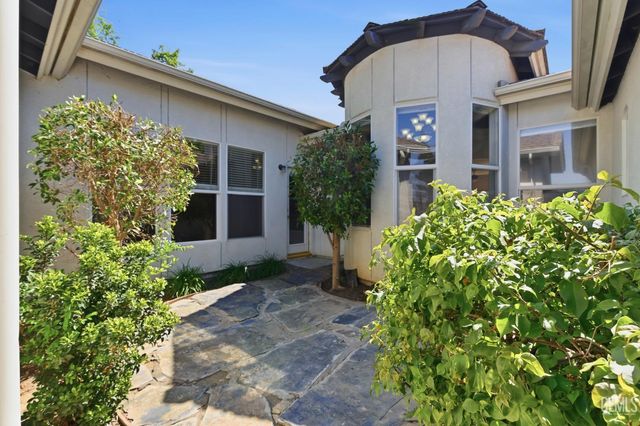 2812 Chiselhurst Court, Bakersfield, CA 93311