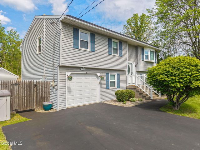 32 Scully Avenue, Colonie, NY 12110