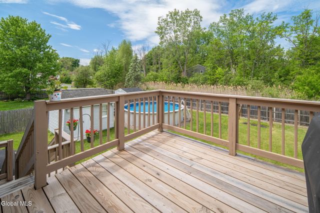 32 Scully Avenue, Colonie, NY 12110