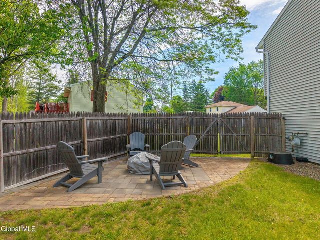 32 Scully Avenue, Colonie, NY 12110