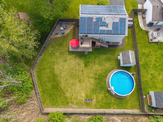 32 Scully Avenue, Colonie, NY 12110