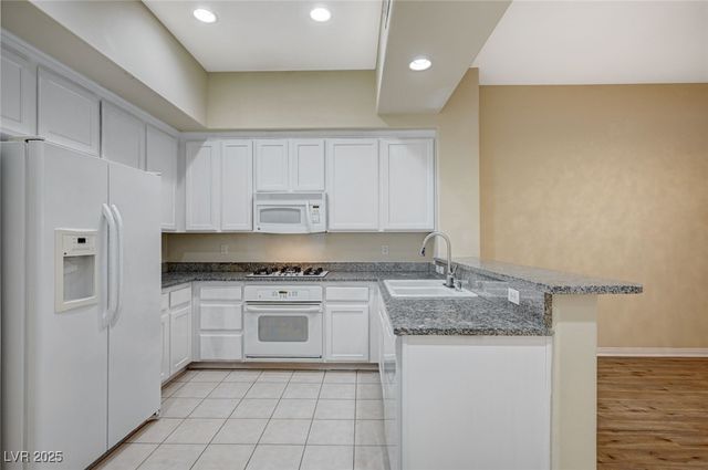 20 SERENE Avenue 201, Las Vegas, NV 89123