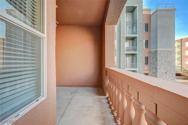 20 SERENE Avenue 201, Las Vegas, NV 89123