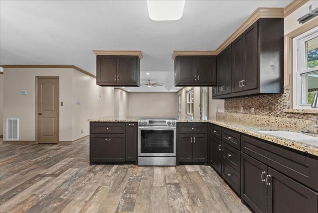 4215 County Road 182, Alvin, TX 77511